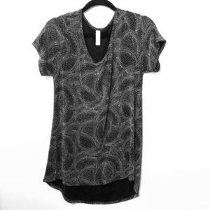 Lularoe Classic Tee Holiday Collection Size Medium